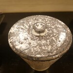 島津 - ふたを開けると