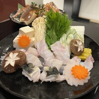 泳ぎとらふぐ活蟹料理 あじ平 曽根崎 - 