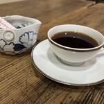 樋ノ上 - ホットコーヒーにしたけど、ハーブティーにすればよかったかな？