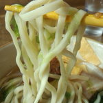 まるの家 - 少し硬めの自家製麺