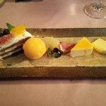 o・mo・ya - 『デザート』！柑橘系のシャーベットとケーキの盛り合わせ～♪(^o^)丿