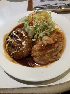 Yaka Kura Miyota Ten - Teriyaki Hamburg Steak and Chicken