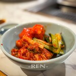 焼肉飯店林 - キムチ