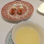 La Vallee d'Or - ミニャルディーズとカモミールティー