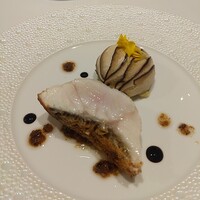 La Vallee d'Or - 本日の鮮魚、アンチョビとバルサミコのソース