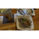 大衆酒場 まんちゃん - 料理写真:レモンサワーと牛すじ煮込み