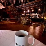 ガンガラーの谷　ケイブカフェ - ツアー開始までこちらでブレイク