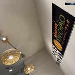 バインミーシンチャオ 西川口店 - キレイな店内