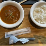 MANDALA by earth - チキンカレー　900円