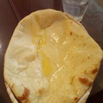 ベンガルカレー亭マンナン - チーズナン