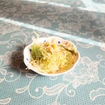 シャンティ - オーダー後すぐに提供してくれる"サラダ"。