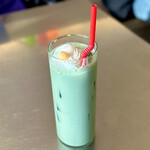 レインボーパンケーキ - 抹茶ラテ