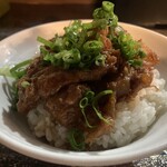 ラーメン・豚足 太吉 - 軟骨ソーキを煮込んで、トロトロ(ﾟчﾟ)ｳﾏｲ!!