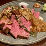 座standbar Base - 牛トウガラシのステーキ〜　ミチュリーソース