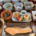 森の中のカフェ - 