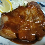工藤精肉店食堂部 - 分厚いのに柔らかい