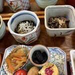 森の中のカフェ - 