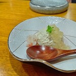 炉ノ鳥 - 【２品目】焼き茄子のムース コンソメジュレット ズワイガニ