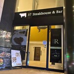 37 Steakhouse & Bar - 