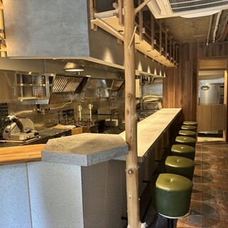 2駅利用可能で便利♪周りを気にせず使える完全個室有り◎