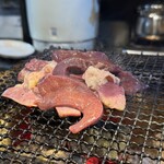 つぼやホルモン - 