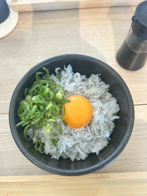 AKATOBI 瀬戸田店 - 瀬戸田町瀬戸田/ラーメン | 食べログ
