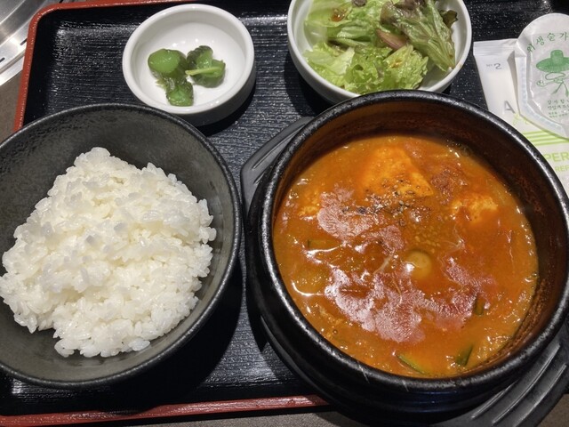 Yakiniku SEJONG Marunouchi Ten