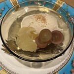 銀座 やまの辺 江戸中華 - ココナッツアイス