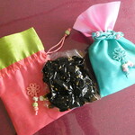 韓味一 朴邸 - お土産の海苔の佃煮入り巾着