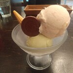 ジェラテリア テオブロマ - りんご&ピスタチオのジェラート