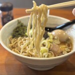 唯一無二のらぁ麺専門店 イ袋ワシづかみ - 