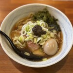 唯一無二のらぁ麺専門店 イ袋ワシづかみ - 