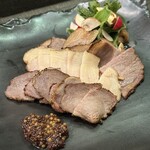 涿屋 - 燻製ヒレ・ロース・カタ