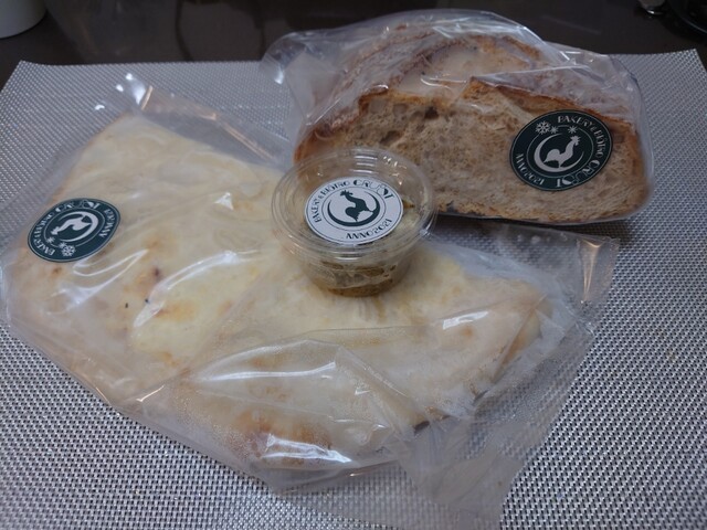 BAKERY & BISTRO CRUST サテライトショップ本荘店（クラスト） - 羽後本荘（パン）の写真