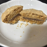 ラ・メゾン・ジュヴォー - マカロンキャラメルショコラ