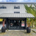 パティスリー フラワー - 店舗外観入り口