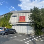 パティスリー フラワー - 店舗外観工場側　バターと小麦のいい匂いがします