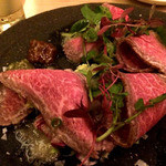 KOTOBUKI - 和牛の自家製ローストビーフ～もろみと茎ワサビのアクセントで～