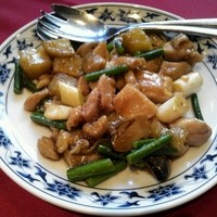 横浜中華街 重慶飯店 本館 - 休日ランチ_鶏肉とサツマイモのオイスターソース炒め