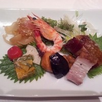 龍天門 - 焼物入り前菜盛り合わせ