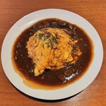 ラジ・カフェ・アパートメント - 牛すじときのこのオムハヤシ