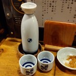 居酒屋 天金 - 高砂2合熱燗750円税込