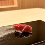 鮨 八咫烏 - 赤身