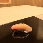 鮨 八咫烏 - 縞鯵