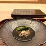 鮨 八咫烏 - 蓮根まんじゅう