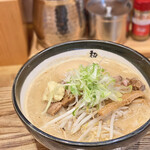 初志貫徹 - 料理写真:味噌らぁめん＋味玉