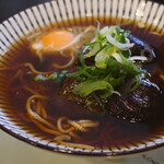 三松 - 料理写真:しいたけそば@税込650円＋生卵@税込60円