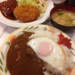 キッチンニュー早苗 - 日替り定食（ハンバーグステーキ、ポテトコロッケ）カレーライス