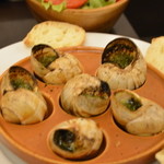 イカリヤ食堂 - カタツムリと書くと値打ちが下がる