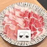 しゃぶしゃぶ すき焼き 食べ放題 和牛と豚 - 